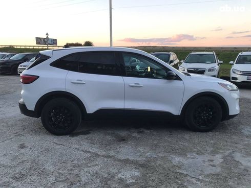 Ford Escape 2019 белый - фото 16