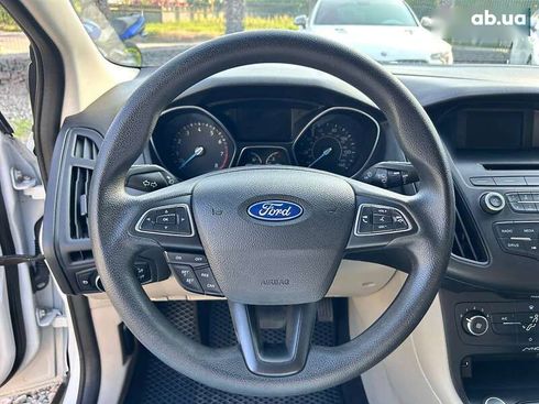 Ford Focus 2016 - фото 16