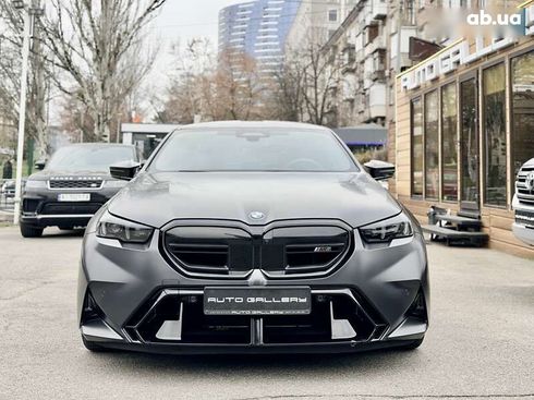 BMW M5 2025 - фото 5
