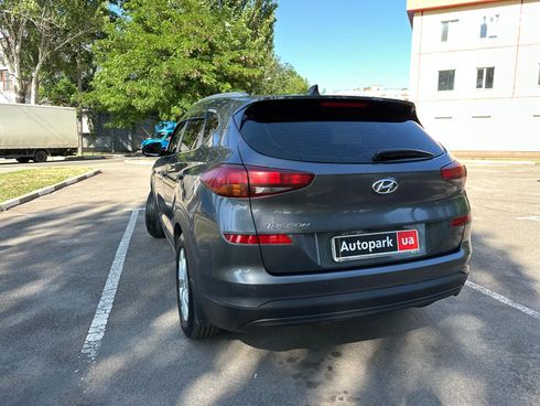 Hyundai Tucson 2019 серый - фото 21