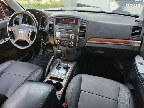 Mitsubishi Pajero Wagon 2008 - фото 30