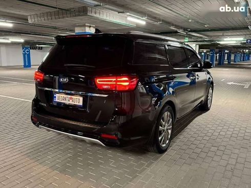 Kia Carnival 2018 - фото 4