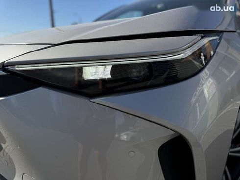 Toyota bZ 2025 - фото 9