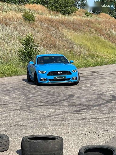 Ford Mustang 2017 - фото 16