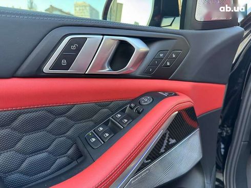 BMW X5 M 2023 - фото 28