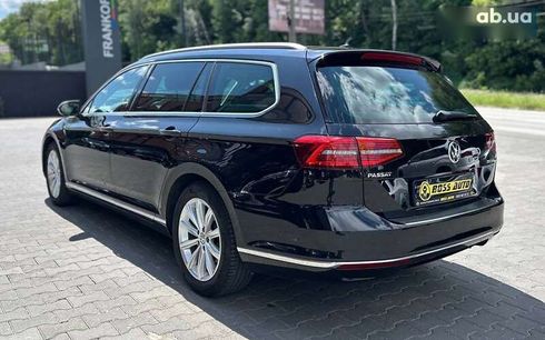 Volkswagen Passat 2016 - фото 4