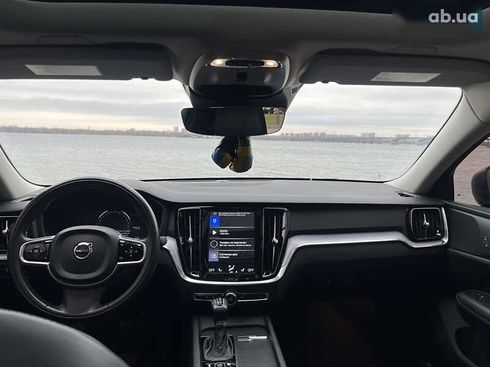 Volvo S60 2019 - фото 24