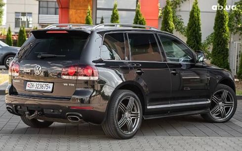 Volkswagen Touareg 2007 черный - фото 8