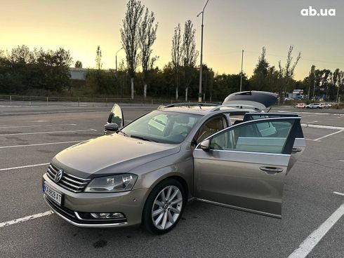 Volkswagen Passat 2012 коричневый - фото 6