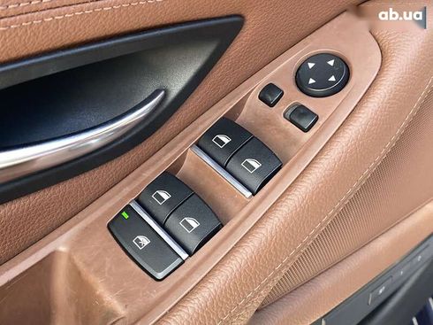 BMW 5 серия 2015 - фото 20