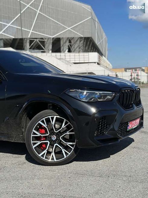 BMW X6 M 2022 - фото 15