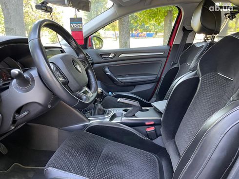 Renault Megane 2018 красный - фото 19