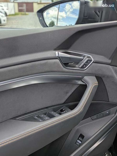 Audi E-Tron 2022 - фото 10
