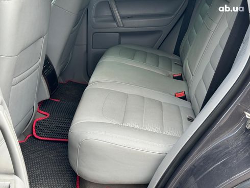 Volkswagen Touareg 2008 серый - фото 19