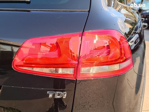 Volkswagen Touareg 2011 черный - фото 10