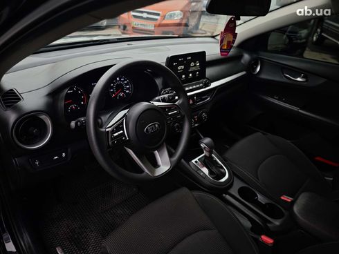 Kia Forte 2020 черный - фото 61