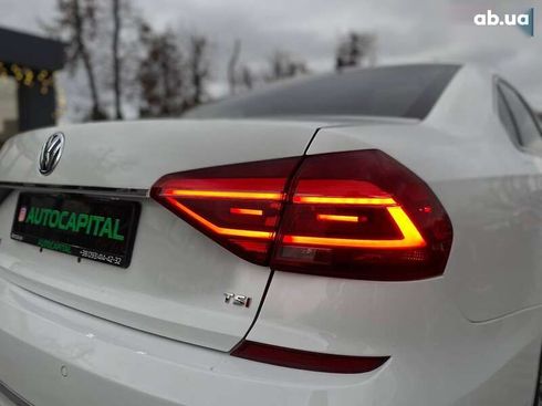 Volkswagen Passat 2017 - фото 13