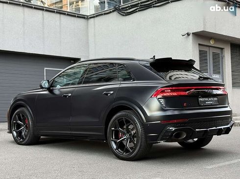 Audi RS Q8 2020 - фото 25