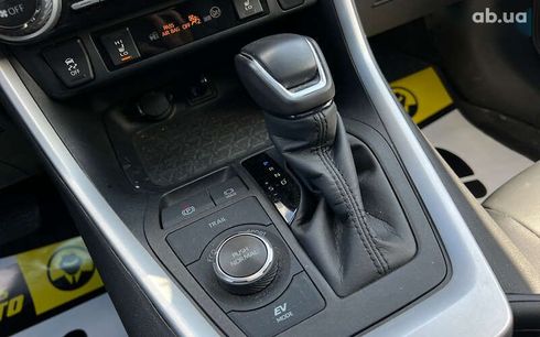 Toyota RAV4 2023 - фото 16
