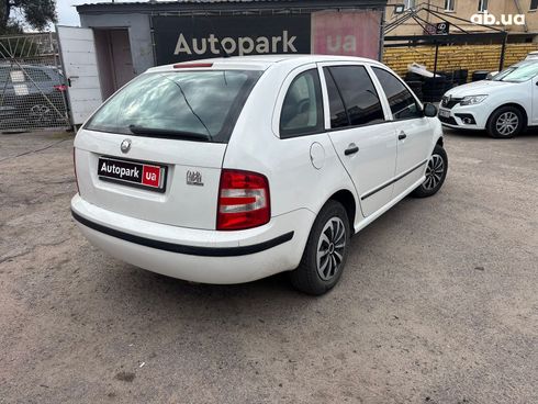 Skoda Fabia 2006 белый - фото 5