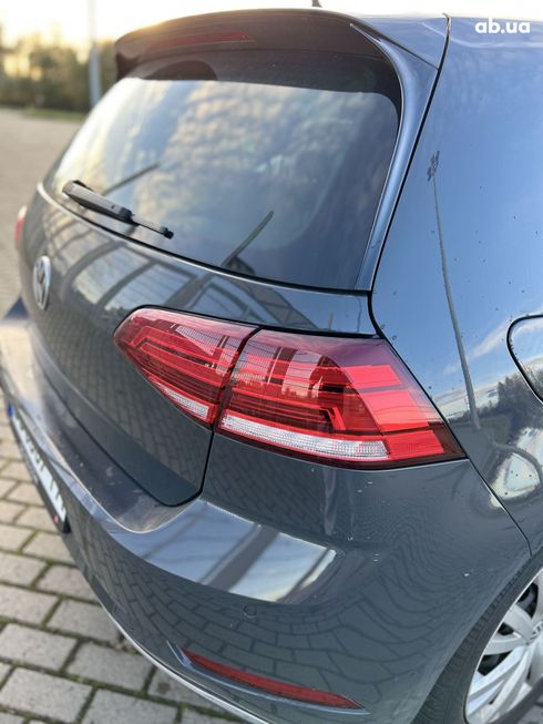 Volkswagen e-Golf 2020 серый - фото 4