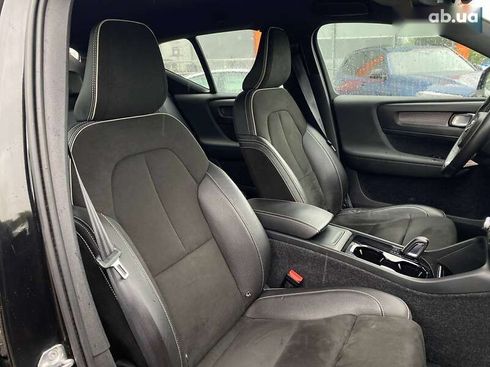 Volvo XC40 2020 - фото 24