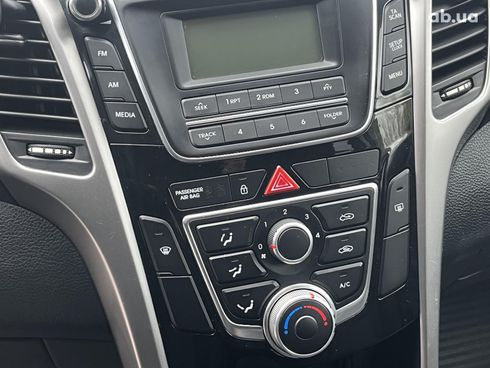 Hyundai i30 2013 красный - фото 16