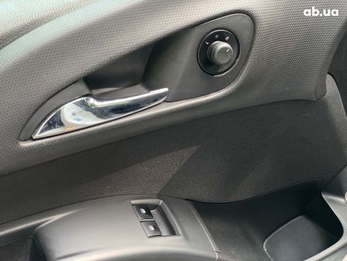 Opel Meriva 2013 белый - фото 23