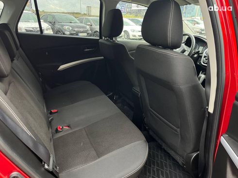 Suzuki SX4 2018 красный - фото 19