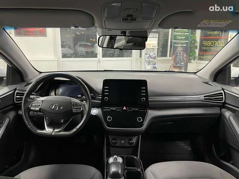 Hyundai Ioniq 2021 - фото 27
