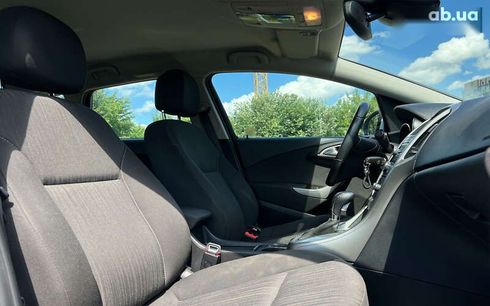 Opel Astra 2011 - фото 16