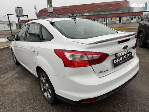 Ford Focus 2013 - фото 9