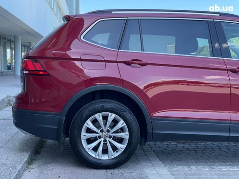 Volkswagen Tiguan 2019 красный - фото 10