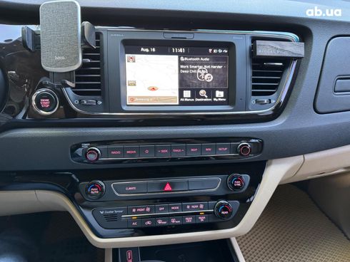 Kia Carnival 2019 белый - фото 22