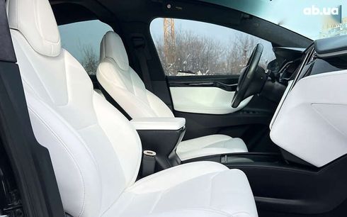 Tesla Model X 2018 - фото 18