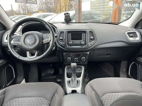 Jeep Compass 2018 - фото 11