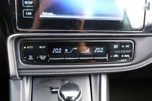 Toyota Corolla 2018 - фото 19