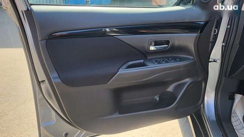 Mitsubishi Outlander 2021 - фото 27