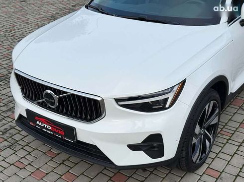 Volvo XC40 2024 - фото 12