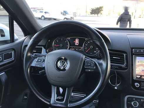 Volkswagen Touareg 2015 - фото 24
