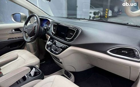 Chrysler Pacifica 2017 - фото 13