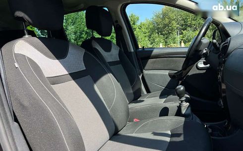 Dacia Duster 2011 - фото 9