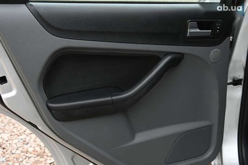 Ford Focus 2009 - фото 17