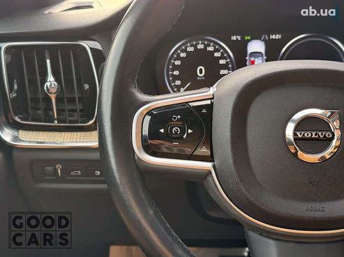 Volvo S60 2020 - фото 24