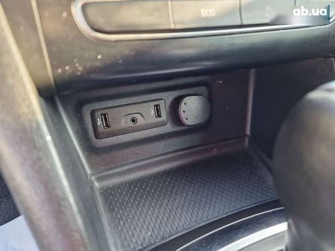 Renault Megane 2017 - фото 28