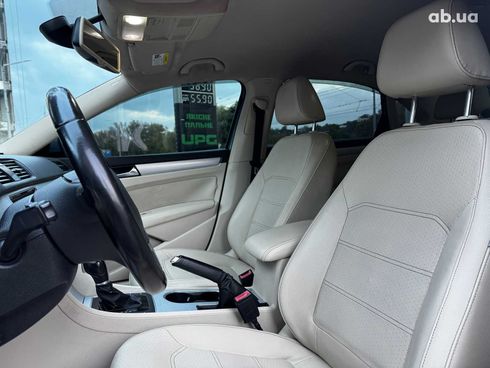 Volkswagen passat b7 2012 синий - фото 25