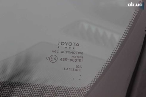 Toyota RAV4 2019 - фото 16