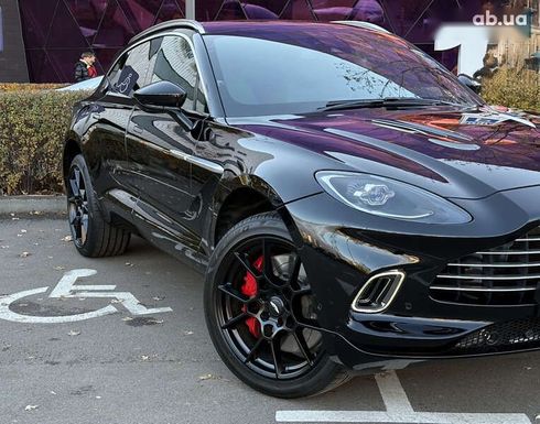 Aston Martin DBX 2023 - фото 2