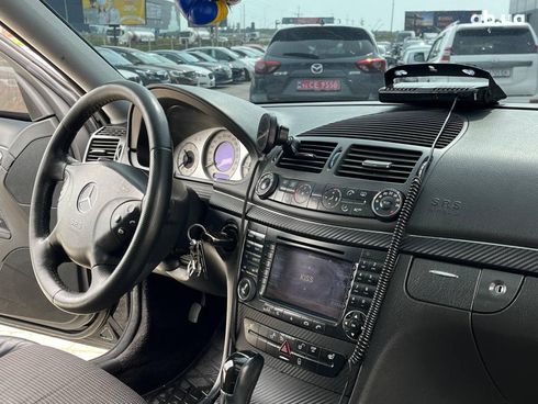 Mercedes-Benz E-Класс 2005 черный - фото 42