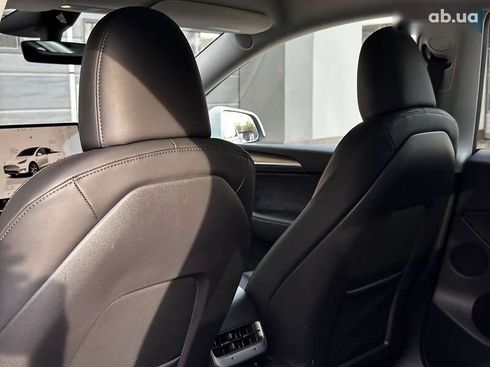 Tesla Model Y 2024 - фото 17